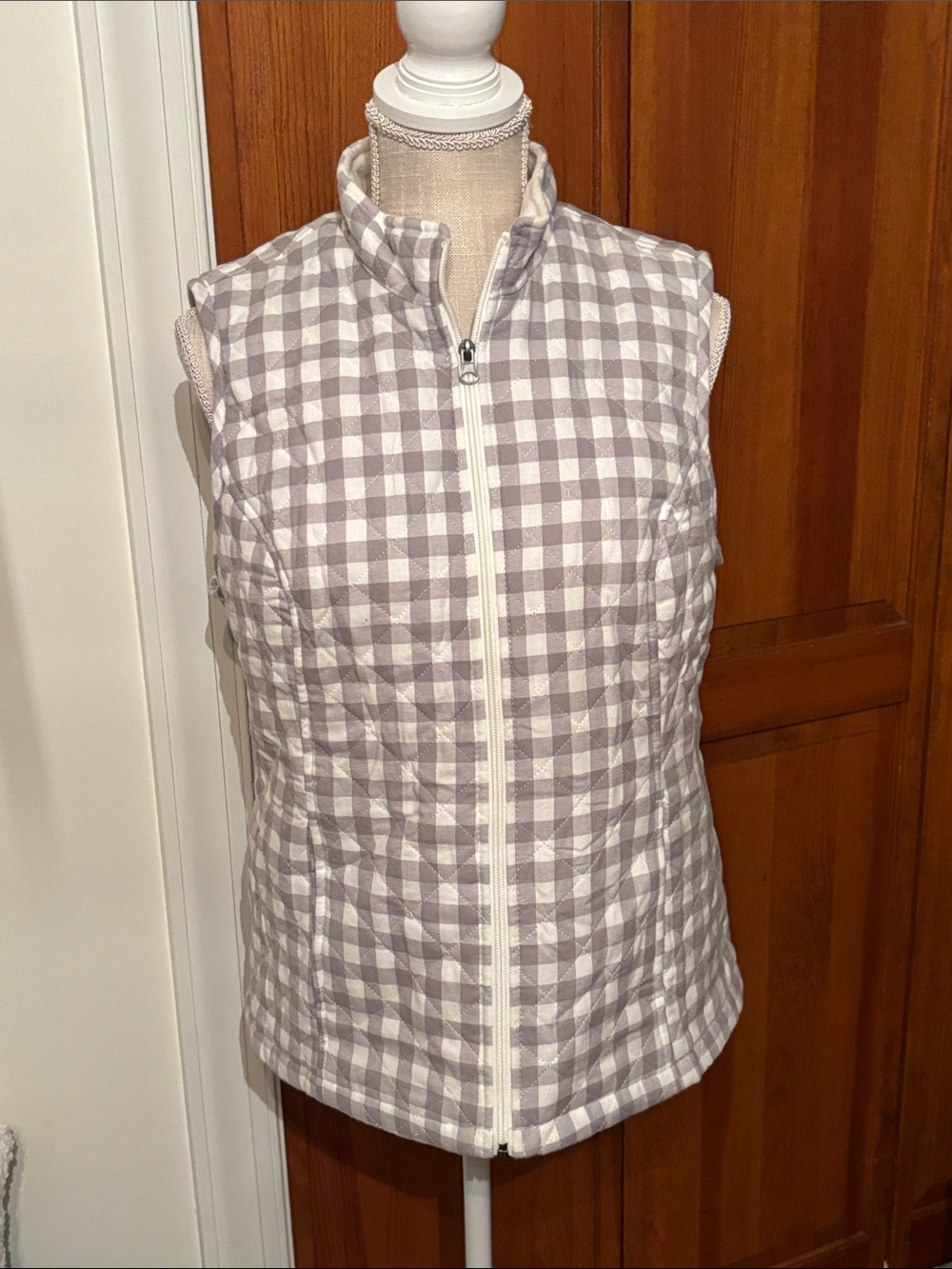 Croft and Barrow Sleeveless grey and cream gingham  Quilted Vest -